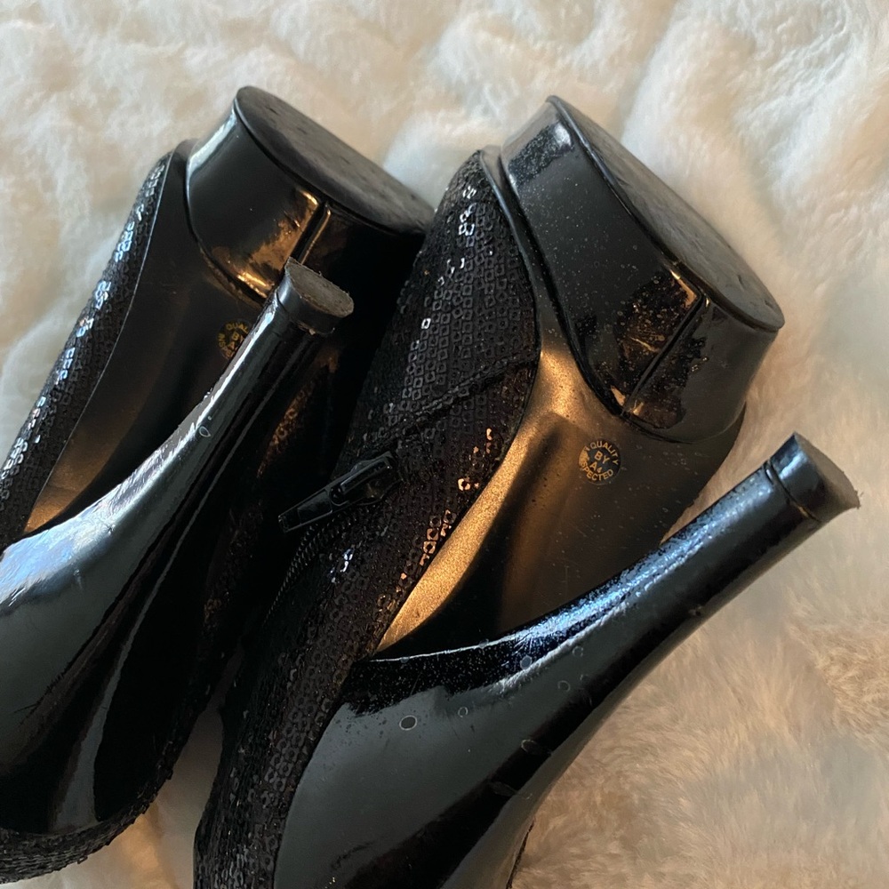 Olsenboye Black Platform Sequence Booties 6/ 6 1/2 - image 3